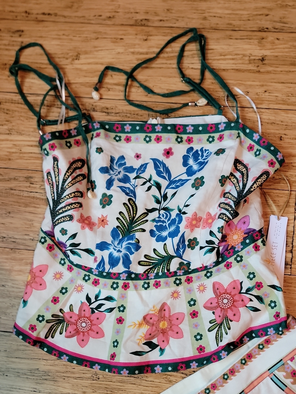 House Of Harlow Two-piece Set Floral Print Wide-Leg Pants in Cream and Multi - Picture 7 of 12